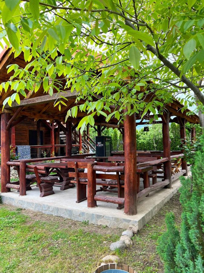 Satul Traditional Runcu  Exterior photo